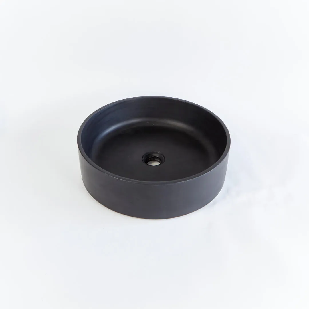 Omoi - 420mm - Charcoal, the piece itself